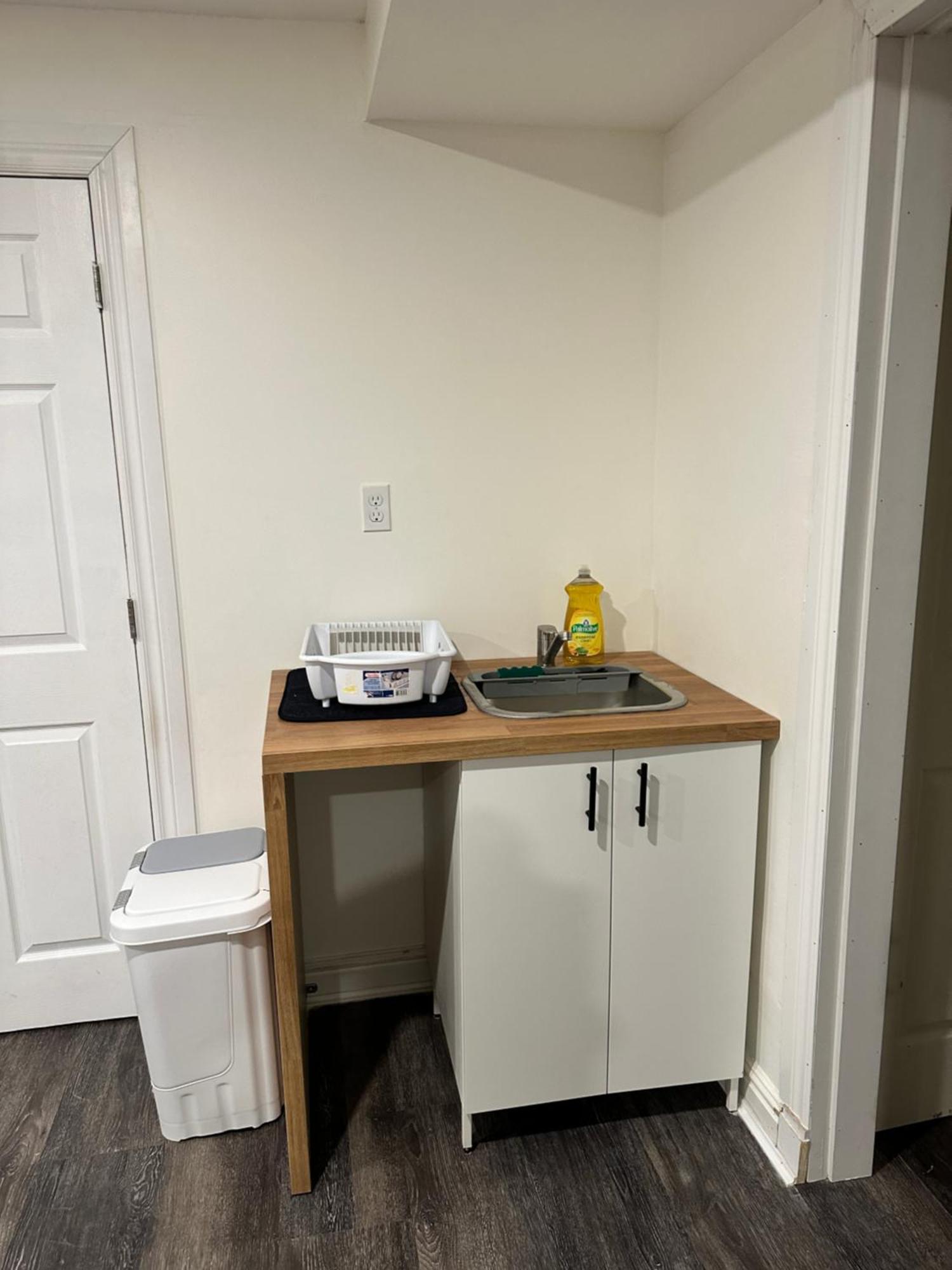 Central Halifax One Bedroom Apartment In Clayton Park Esterno foto