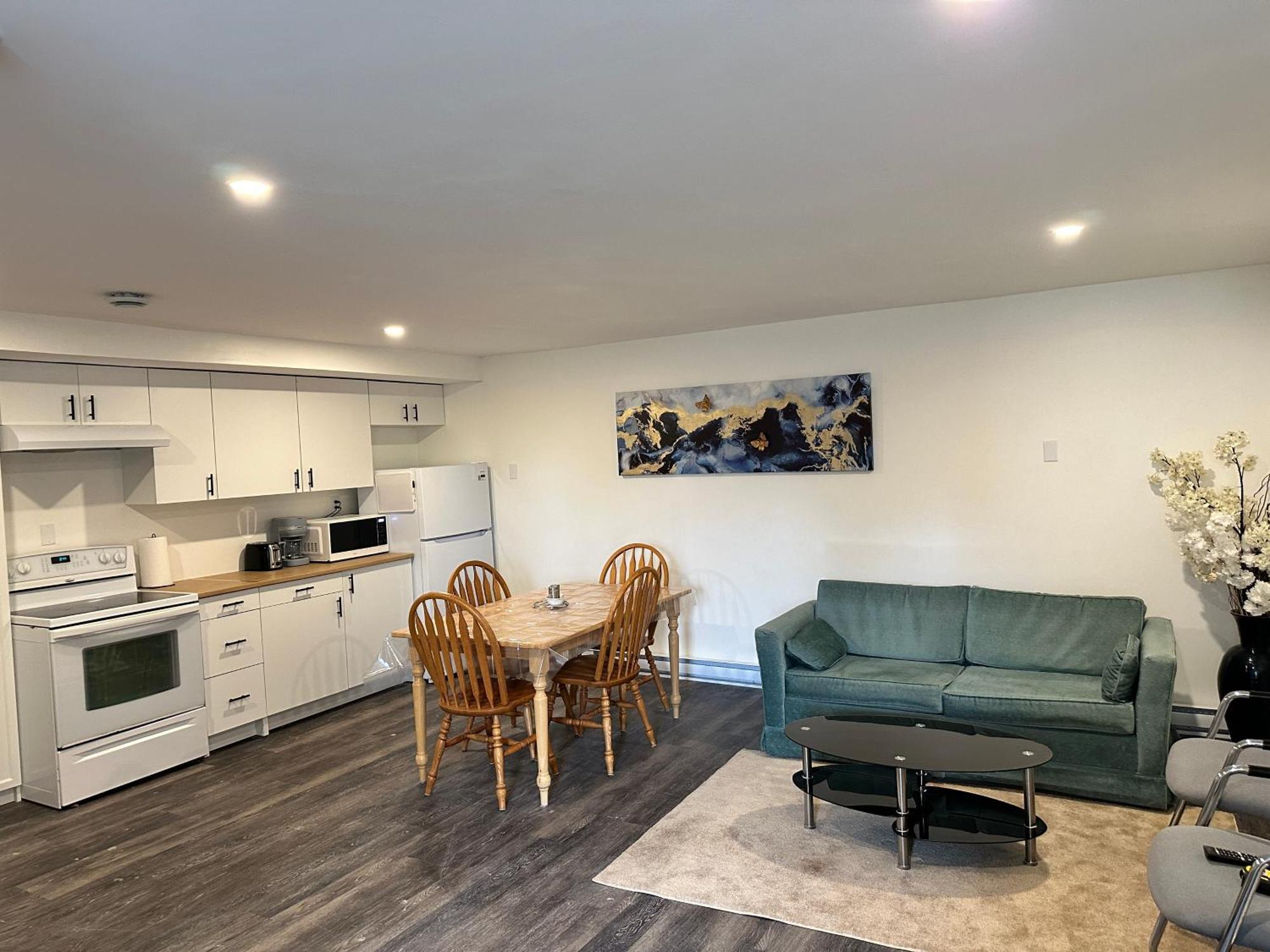 Central Halifax One Bedroom Apartment In Clayton Park Esterno foto