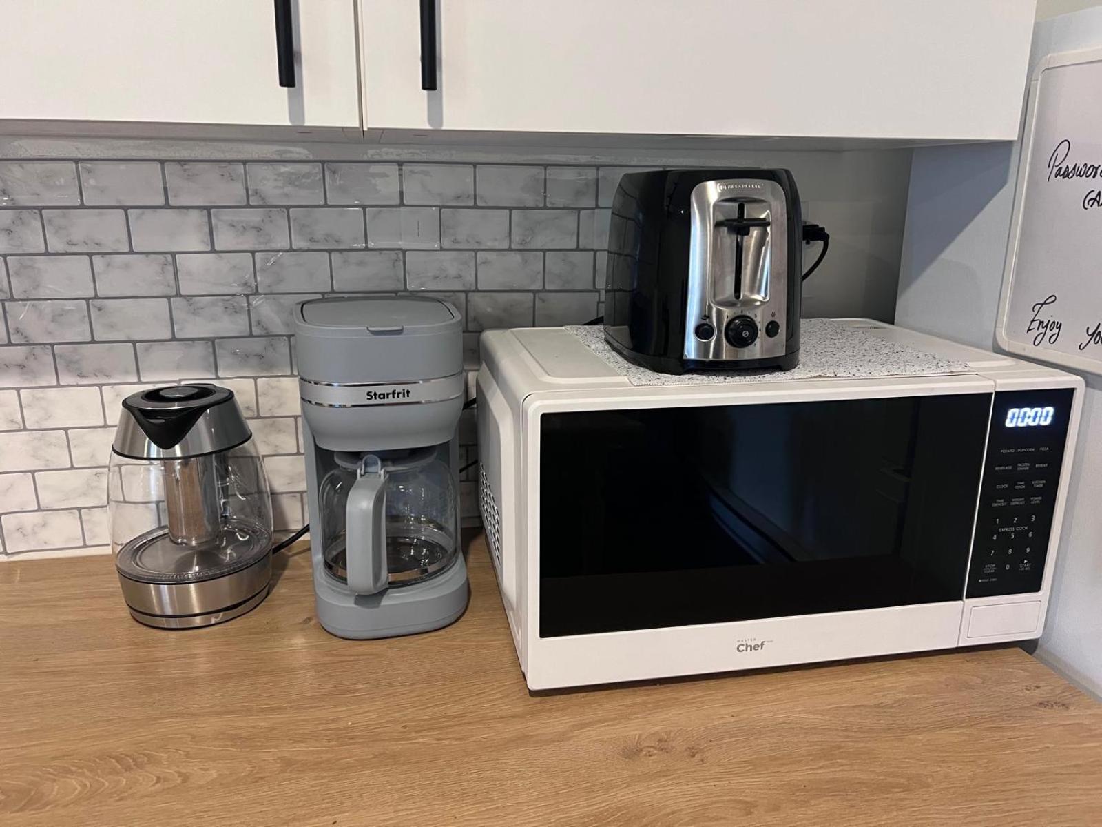 Central Halifax One Bedroom Apartment In Clayton Park Esterno foto